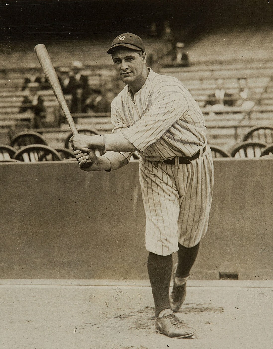 Lou Gehrig Dies in the Bronx at 37
