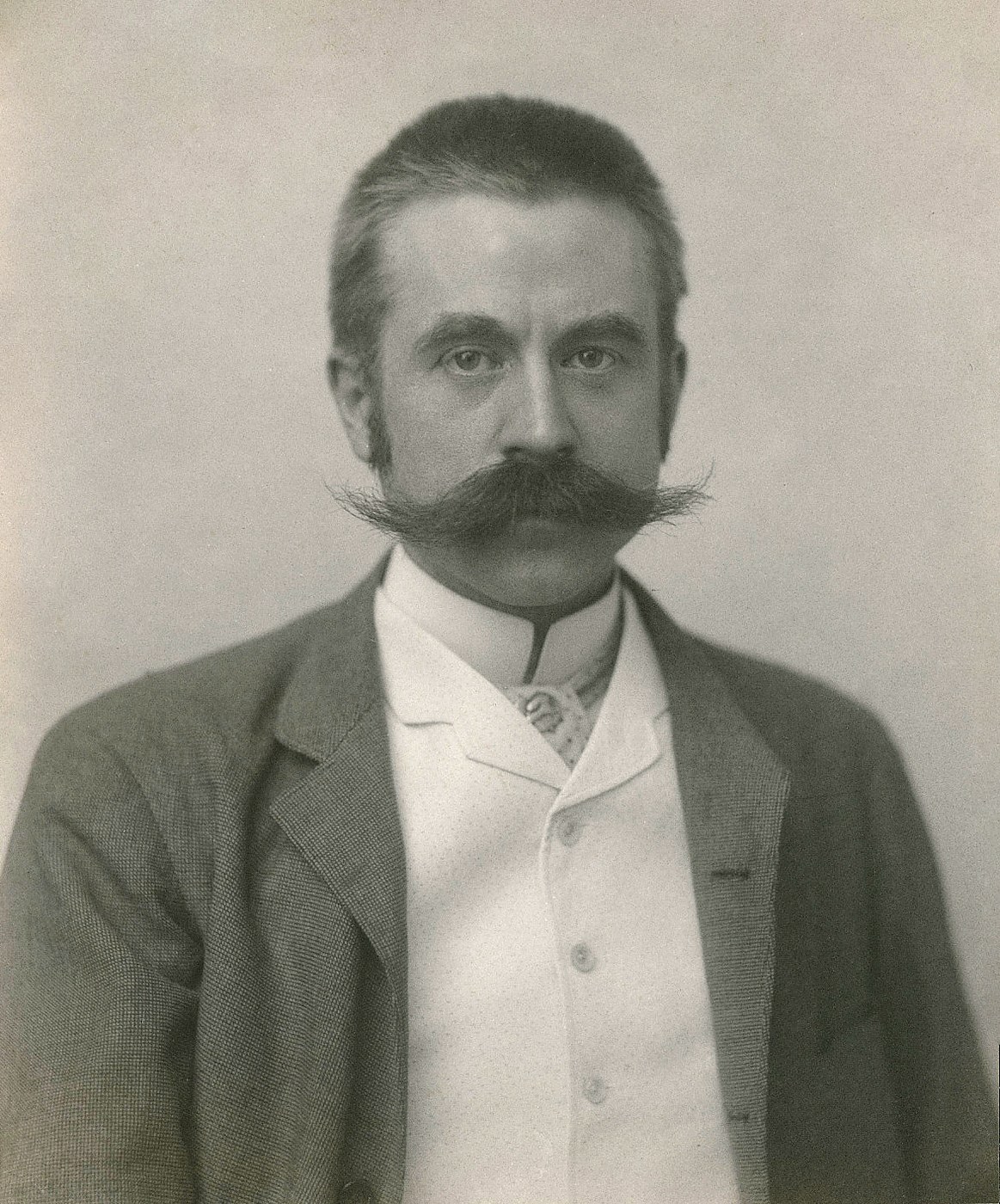 Stanford White Is Shot Dead in His Own Rooftop Theater