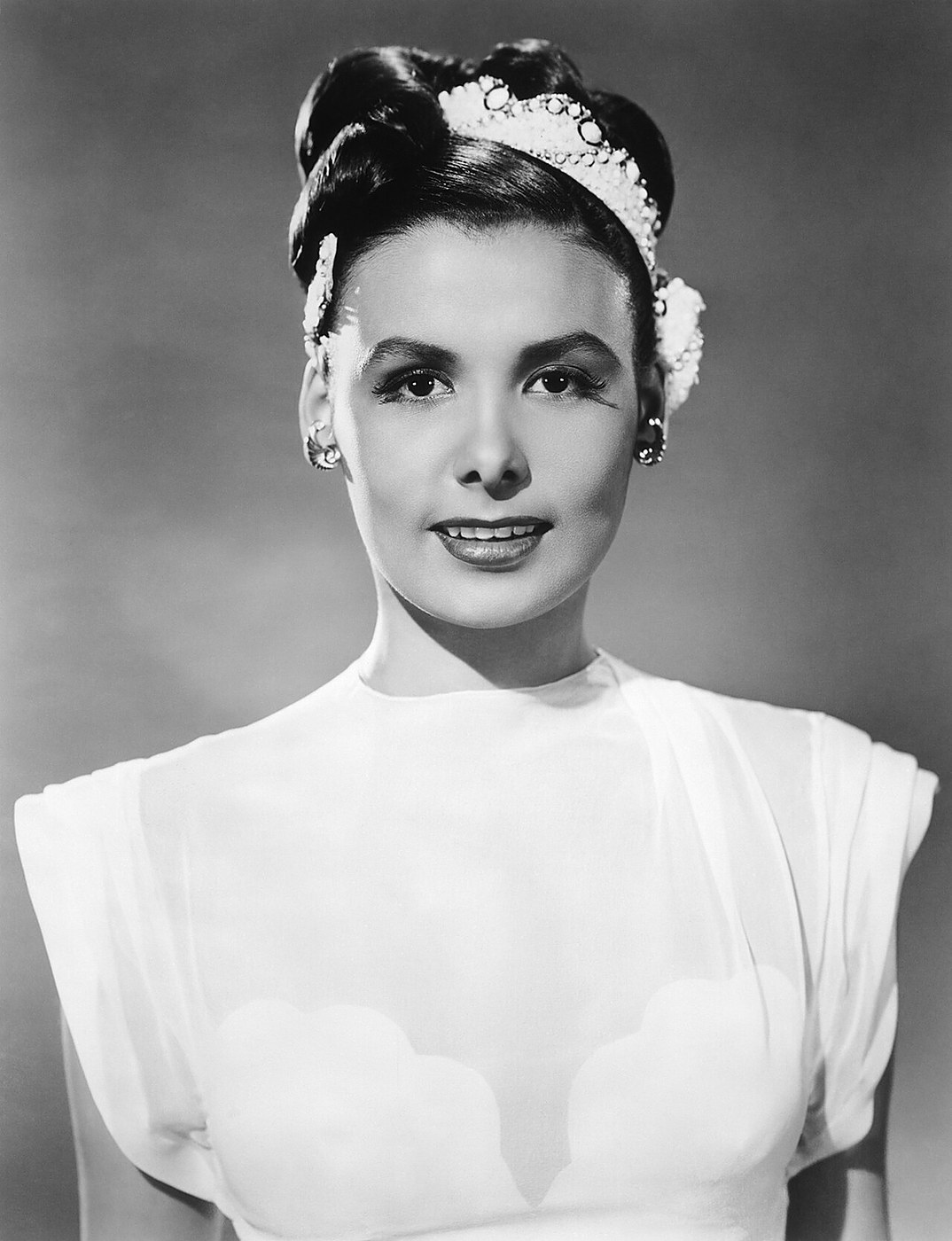 Lena Horne Is Born in Bedford-Stuyvesant