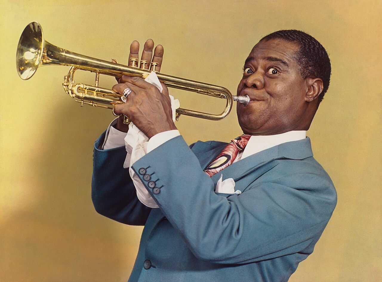 Louis Armstrong Dies at Home in Corona
