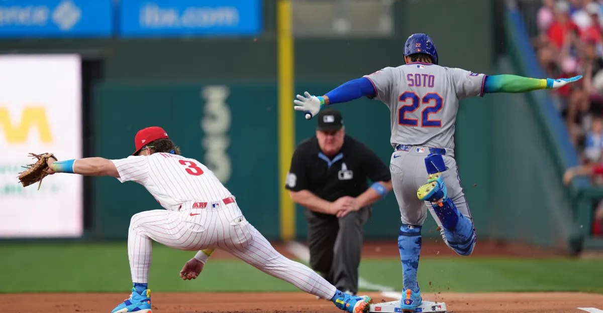 Mets Fire Manager Mendoza at Season's Halfway Point