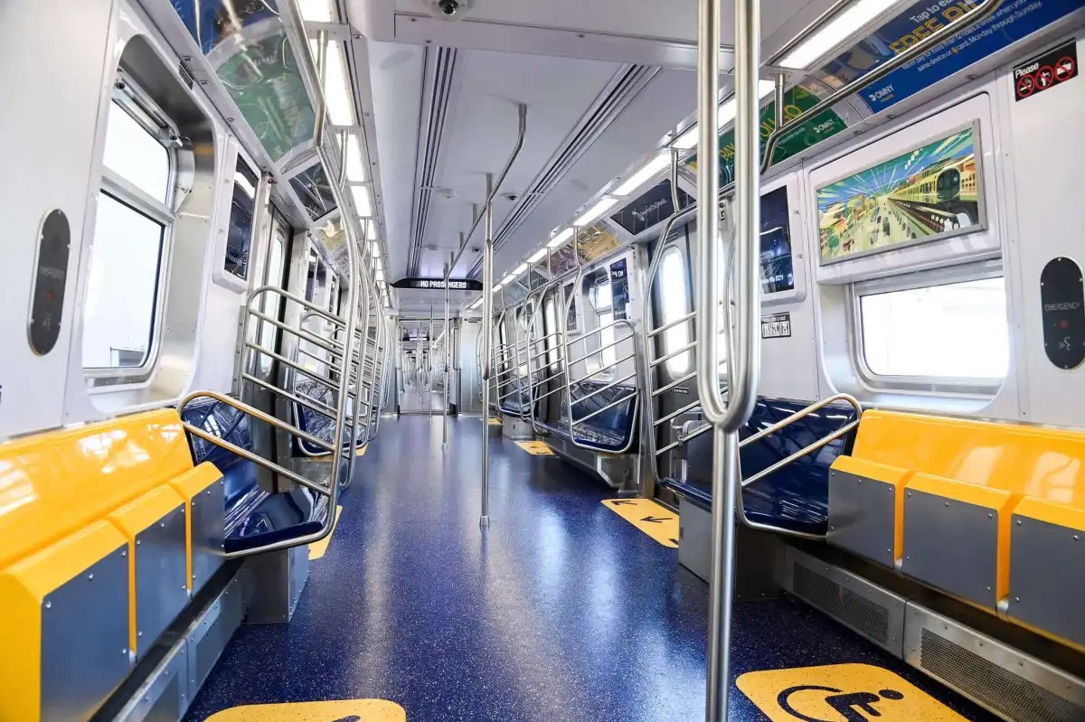 MTA gets 80 more open gangway cars, wraps nine subway lines in World Cup colors