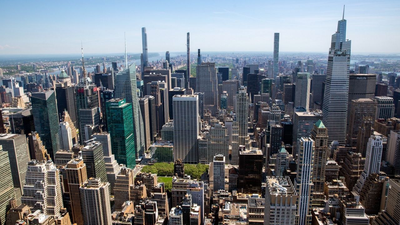 A judge orders the pied-à-terre tax rollout to start over