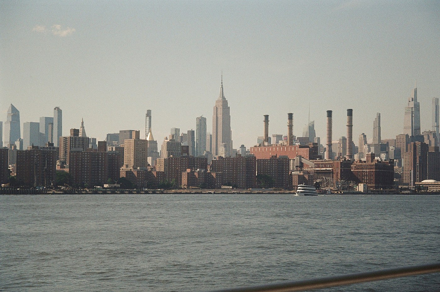Manhattan's median rent hits a record $5,395