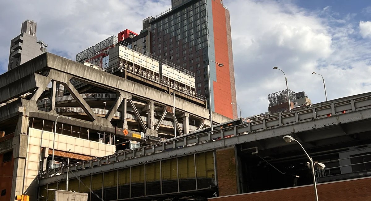 The Port Authority Bus Terminal rebuild starts squeezing commuters